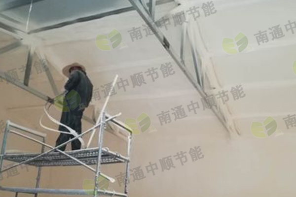 玻璃棉喷涂.jpg 玻璃棉喷涂.jpg